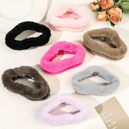 Cloud Furr Clutcher [ 1 Pc.]