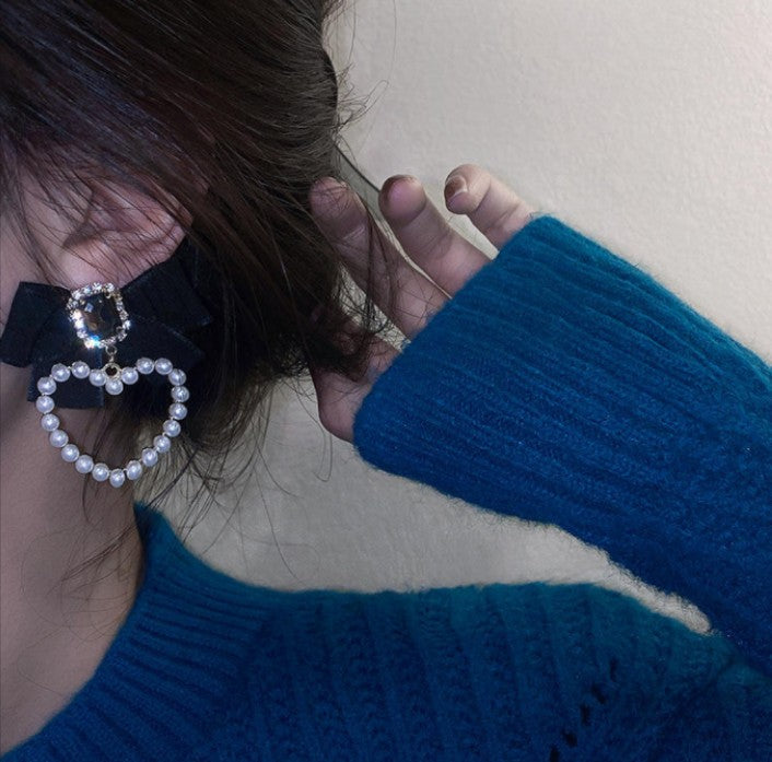 Black Bow Heart Earings