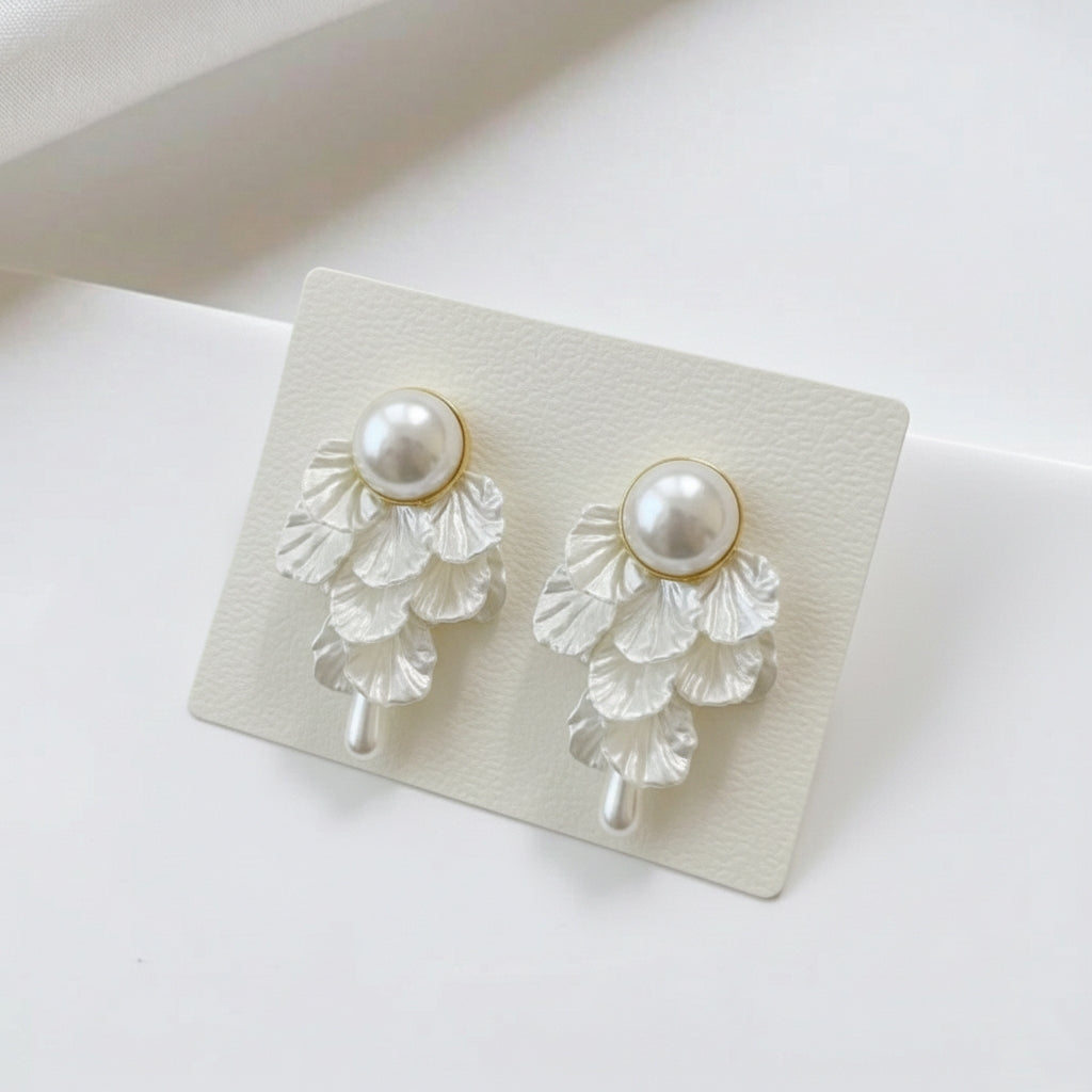 White Pearl Shells Earings