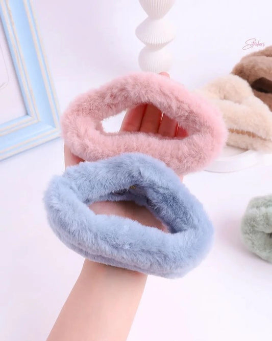 Cloud Furr Clutcher [ 1 Pc.]