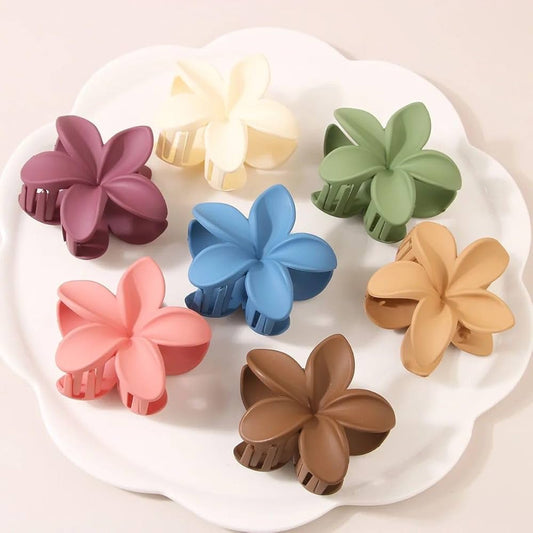 Matte Finish Flower Claw Clutcher [Big Size]